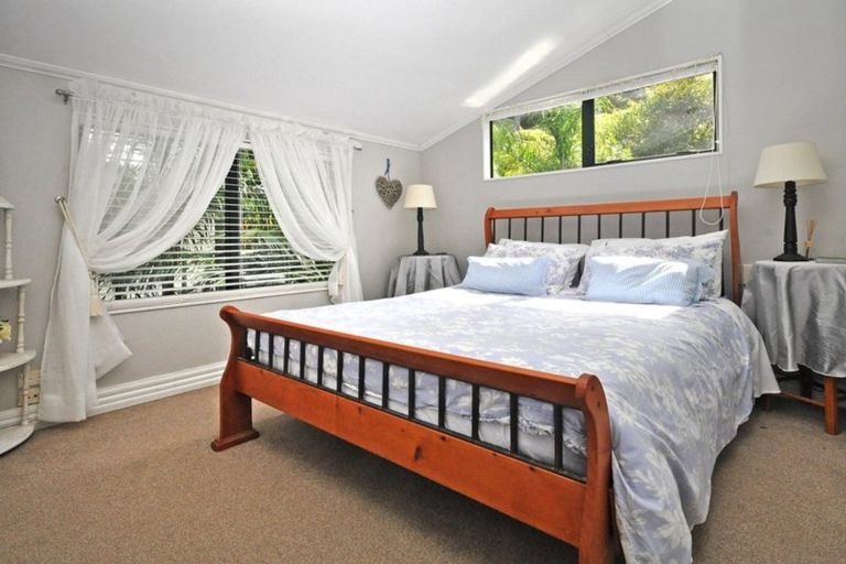 Photo of property in 1/13 Fernwood Grove, Bayview, Auckland, 0629