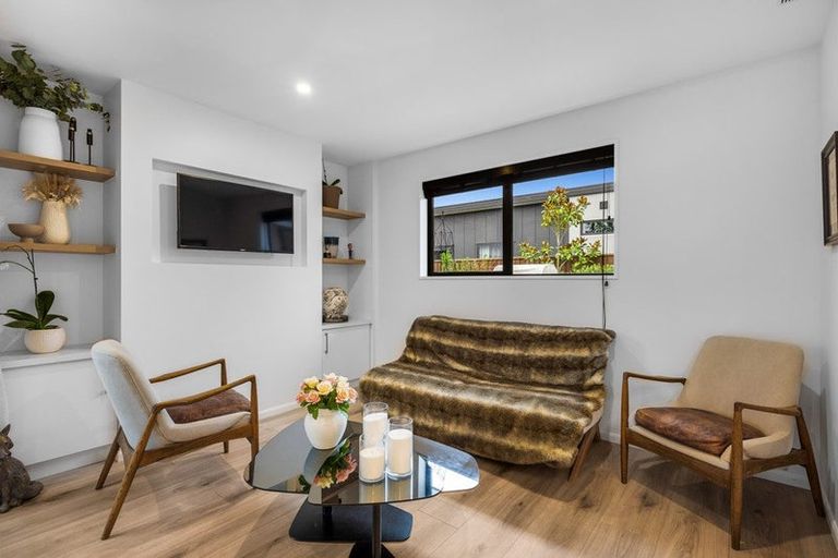 Photo of property in 8 Whitburn Avenue, Halswell, Christchurch, 8025