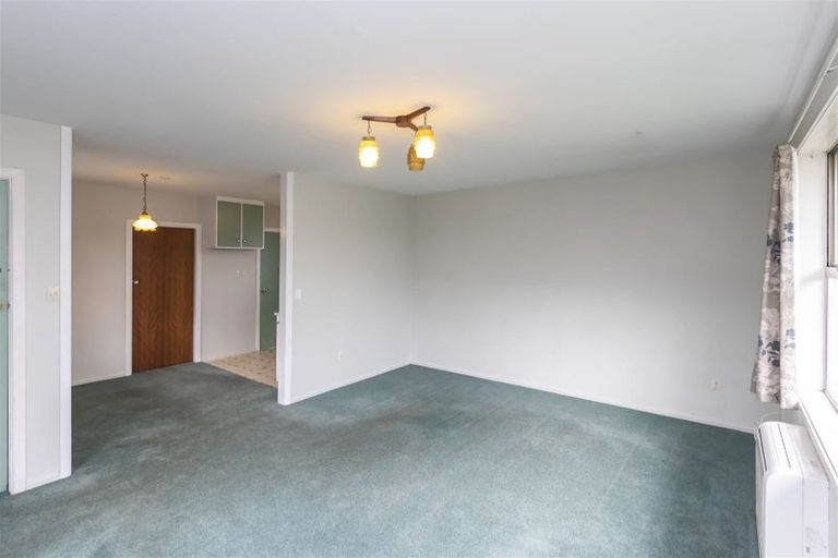 Photo of property in 2/1046 Colombo Street, St Albans, Christchurch, 8014