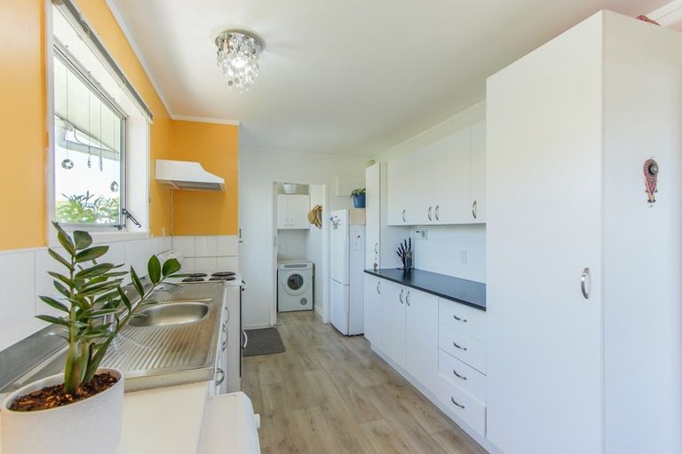 Photo of property in 21a Pohutukawa Drive, Owhata, Rotorua, 3010