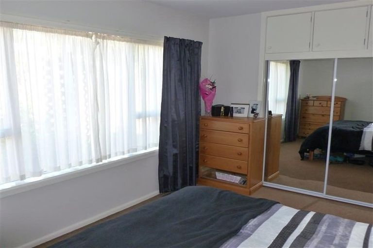 Photo of property in 2/29 Colwyn Street, Bryndwr, Christchurch, 8053