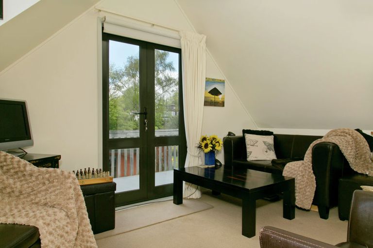 Photo of property in 162 Te Heuheu Street, Taupo, 3330