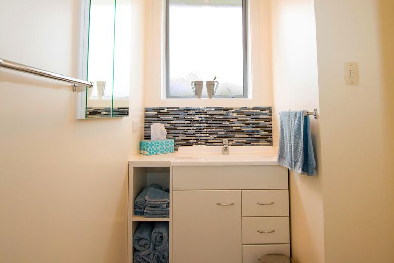 Photo of property in 108a Molyneux Avenue, Cromwell, 9310