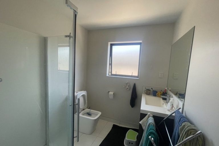 Photo of property in 72 Accolage Boulevard, Kumeu, 0810