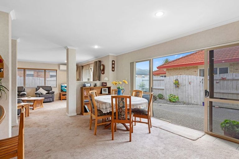 Photo of property in 72a Beachwater Drive, Papamoa Beach, Papamoa, 3118