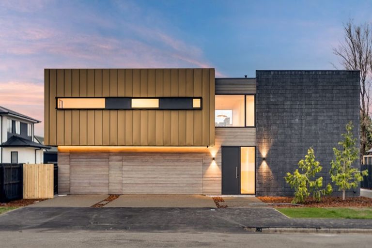 Photo of property in 17 Plynlimon Road, Fendalton, Christchurch, 8052