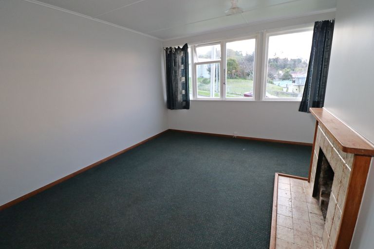 Photo of property in 24 Oxford Street, Kaiti, Gisborne, 4010