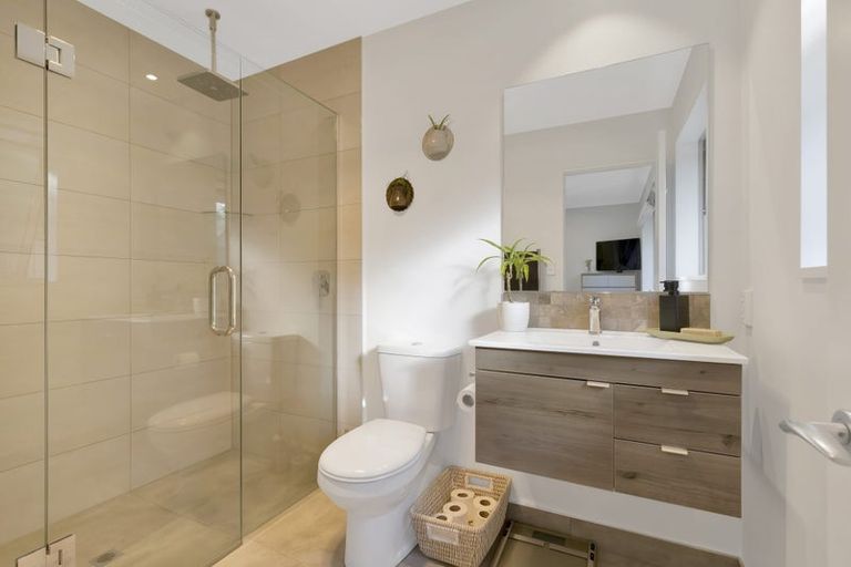 Photo of property in 19 Franklin Drive, Rangiora, 7400