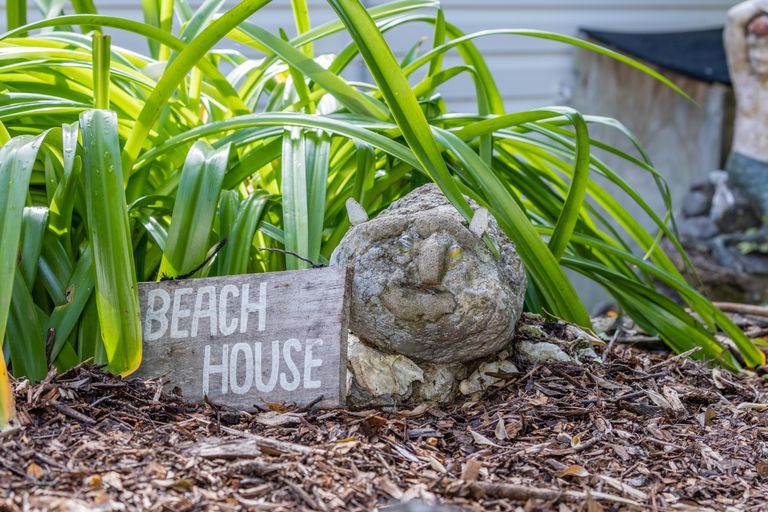 Photo of property in 31 Valley Road, Titirangi, Auckland, 0604