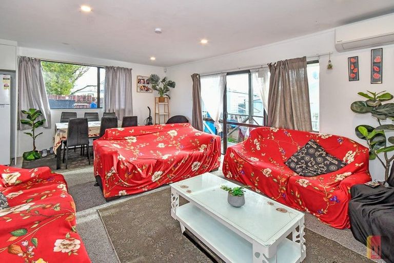 Photo of property in 67b Redcrest Avenue, Red Hill, Papakura, 2110