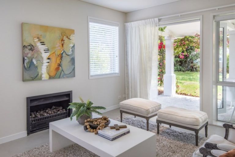 Photo of property in 29a Stanley Point Road, Stanley Point, Auckland, 0624