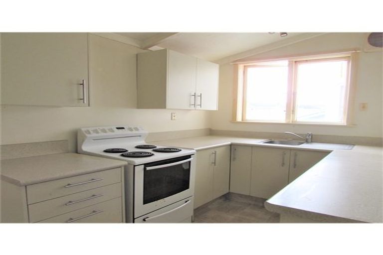 Photo of property in 4/110 Clyde Street, Island Bay, Wellington, 6023