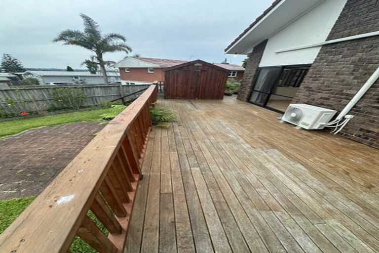 Photo of property in 59a View Road, Henderson, Auckland, 0612