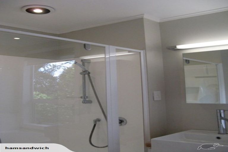 Photo of property in 12 Tasman Street, Vogeltown, New Plymouth, 4310