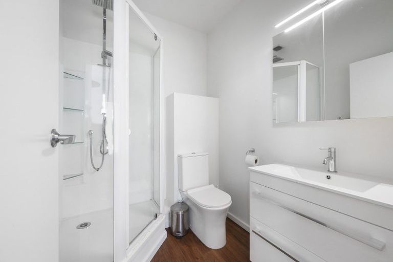 Photo of property in 407 Muritai Road, Eastbourne, Lower Hutt, 5013