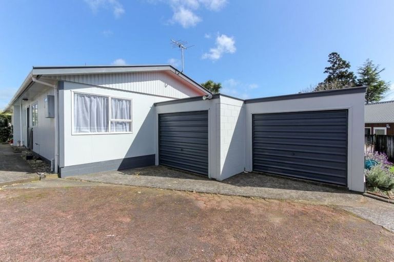 Photo of property in 4/311 Carrington Street, Vogeltown, New Plymouth, 4310