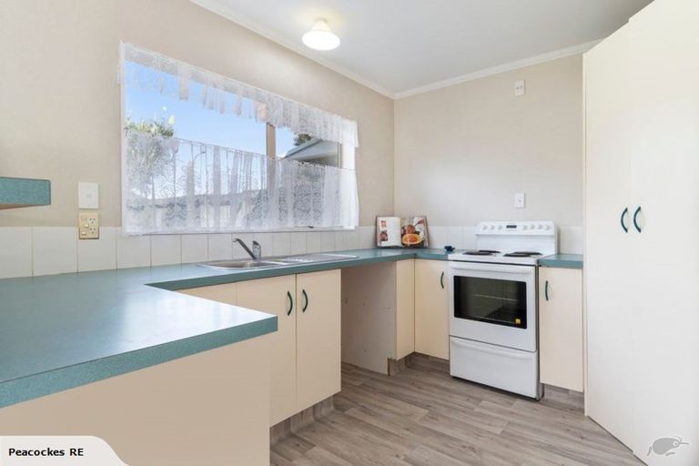 Photo of property in 4 Dalton Drive, Papamoa Beach, Papamoa, 3118