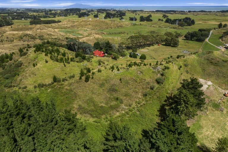 Photo of property in 172 Waiorongomai Road, Otaki, 5512