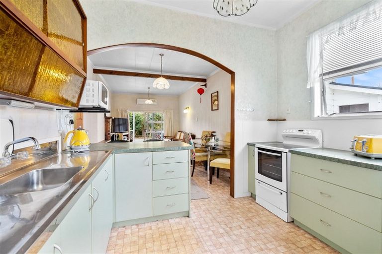 Photo of property in 48 George Street, Hikurangi, 0114