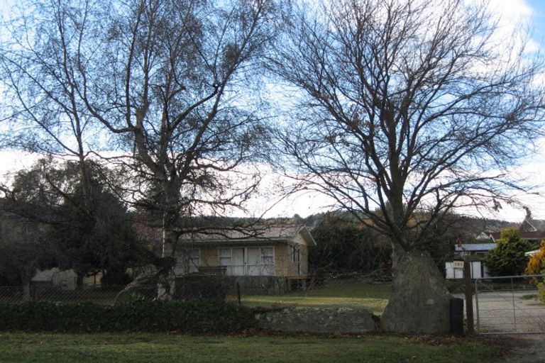 Photo of property in 193 Beacon Point Road, Wanaka, 9305