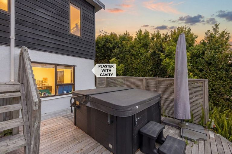 Photo of property in 12 Braemar Road, Rothesay Bay, Auckland, 0630