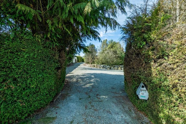 Photo of property in 10 Main North Road, Geraldine, 7930