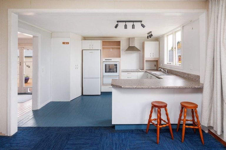 Photo of property in 6 Ngareta Street, Marton, 4710