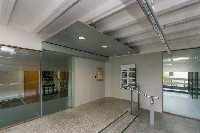 Photo of property in Mansfield Towers, 1 Grant Road, Thorndon, Wellington, 6011