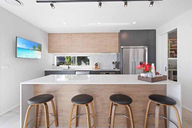 Photo of property in 1 Tara Crescent, Woodend, 7610