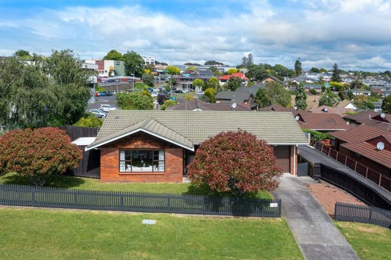 Photo of property in 1/50 Wellington Street, Howick, Auckland, 2014