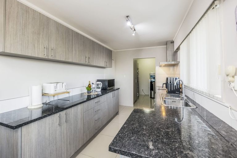 Photo of property in 69 Greenmeadows Avenue, Manurewa East, Auckland, 2102