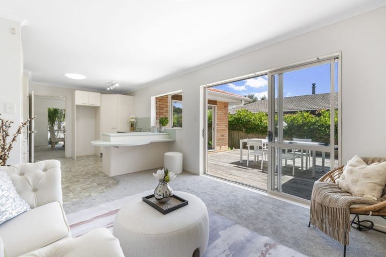 Photo of property in 20 Amherst Place, Albany, Auckland, 0632