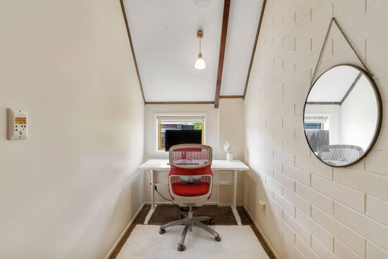 Photo of property in 1/21 Clovelly Road, Bucklands Beach, Auckland, 2012