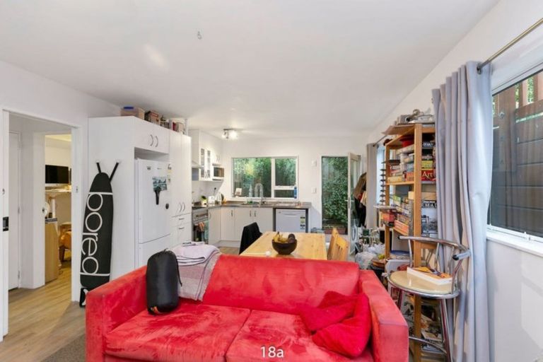 Photo of property in 18 Somerset Avenue, Newtown, Wellington, 6021