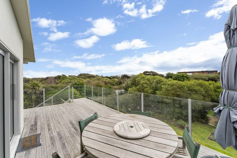 Photo of property in 56 Paetawa Road, Peka Peka, Waikanae, 5391