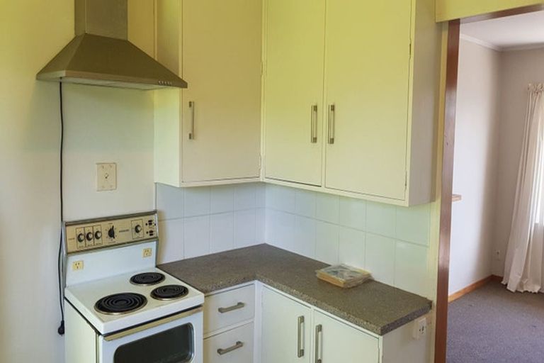 Photo of property in 14 Carl Avenue, Havelock North, 4130