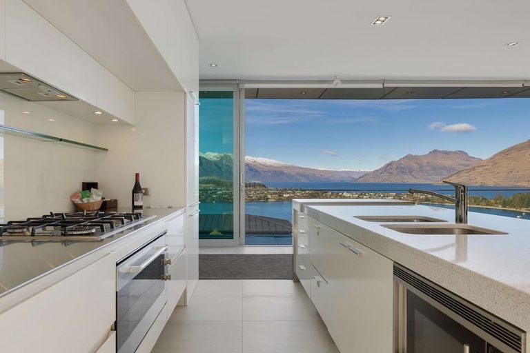 Photo of property in 74 Panorama Terrace, Queenstown, 9300
