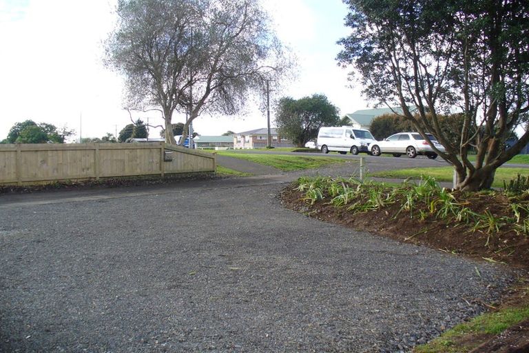 Photo of property in 48 Paerata Road, Pukekohe, 2120