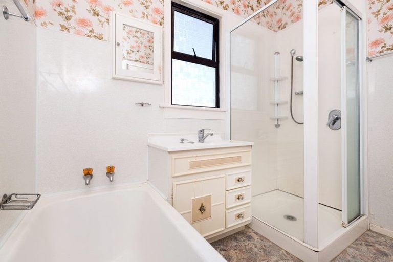 Photo of property in 7 Moulton Street, Moturoa, New Plymouth, 4310