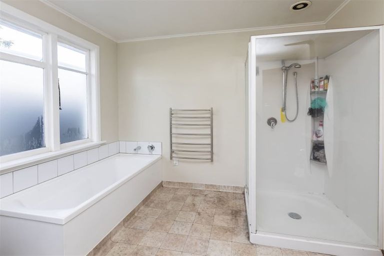 Photo of property in 73 Mcfaddens Road, St Albans, Christchurch, 8052