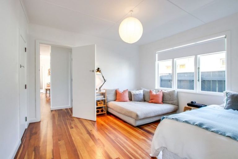 Photo of property in 102 Nelson Crescent, Napier South, Napier, 4110