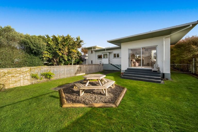 Photo of property in 85 Puriri Street, Hawera, 4610