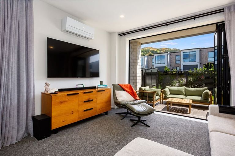 Photo of property in 11 Tokitoki Way, Kenepuru, Porirua, 5022