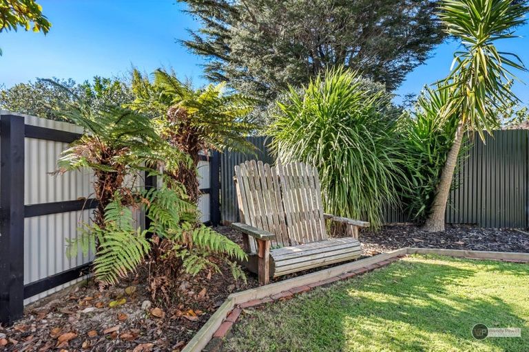 Photo of property in 2/2 Bentinck Street, Wallaceville, Upper Hutt, 5018