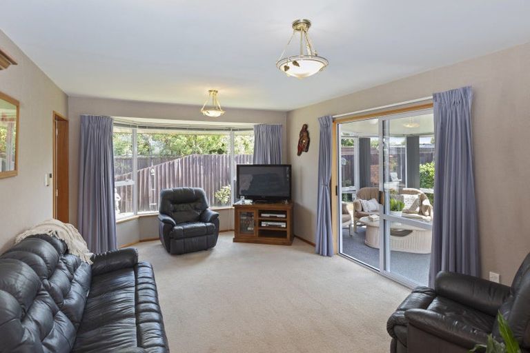 Photo of property in 2/18 Moffett Street, Islington, Christchurch, 8042