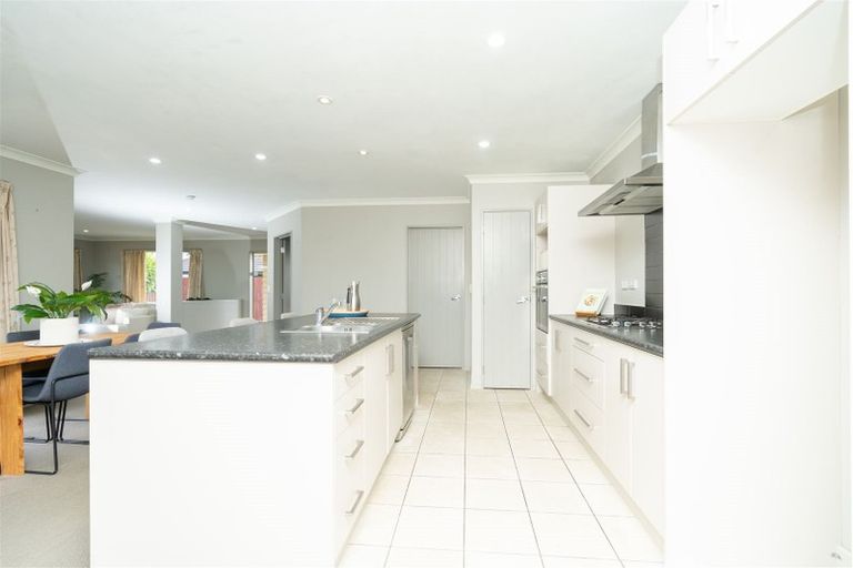 Photo of property in 10 Alderwick Place, Rototuna North, Hamilton, 3210