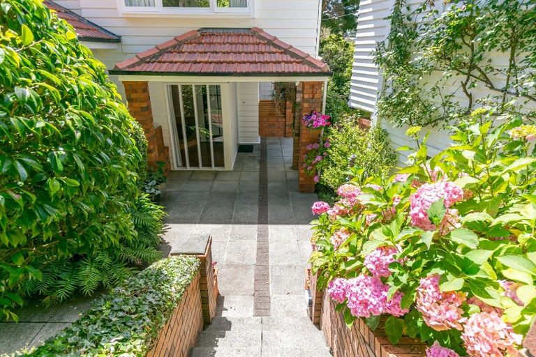 Photo of property in 22 Woodmancote Road, Khandallah, Wellington, 6035