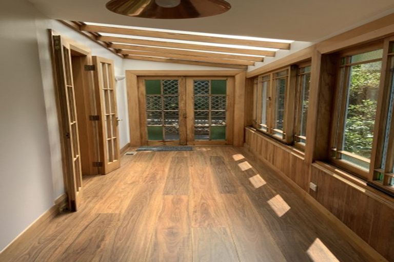 Photo of property in 4 Batham Drive, Mount Victoria, Wellington, 6011