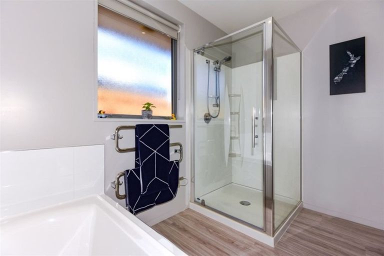 Photo of property in 11 Josephine Crescent, Aidanfield, Christchurch, 8025