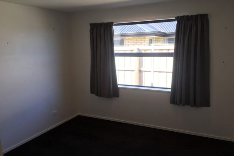 Photo of property in 127 Infinity Drive, Pegasus, 7612